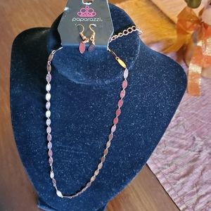 Paparazzi rose gold look necklace and earrings